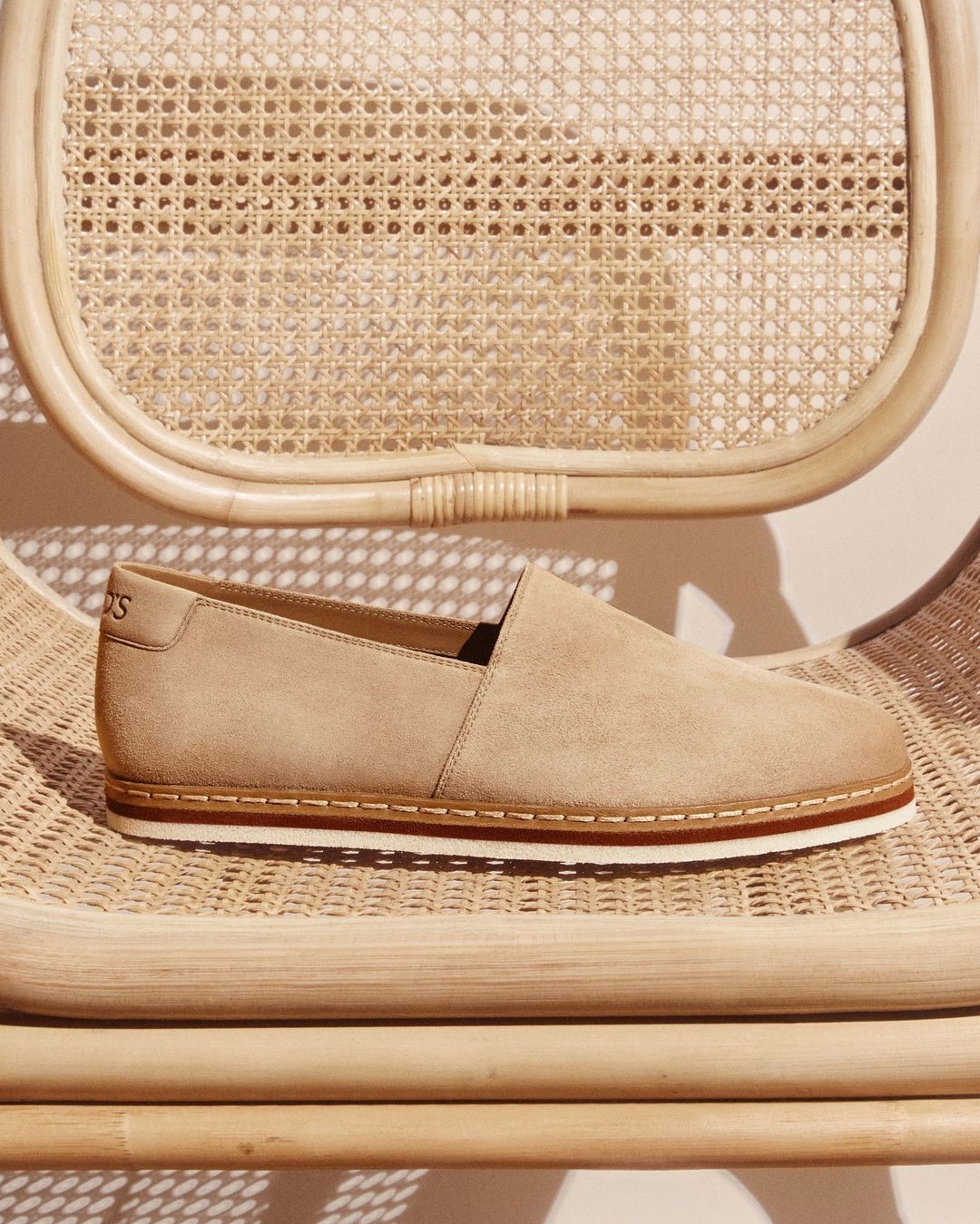 künstleragentur artists agency lesartists by josef stockinger foto photo production set design props stylist cora vohwinkel