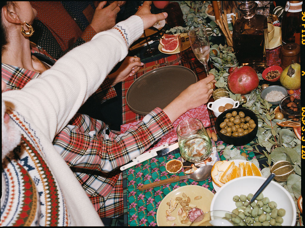 cora vohwinkel agency munich lesartists les artists Setdesign props Propstyling styling interior tabletop