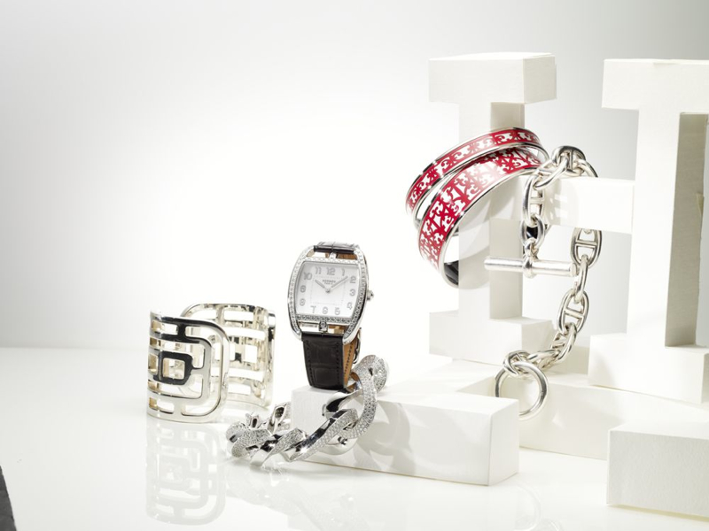 paper art julia riedel papierkunst münchen munich germany deutschland international künstleragentur artists agency lesArtists  by Josef Stockinger