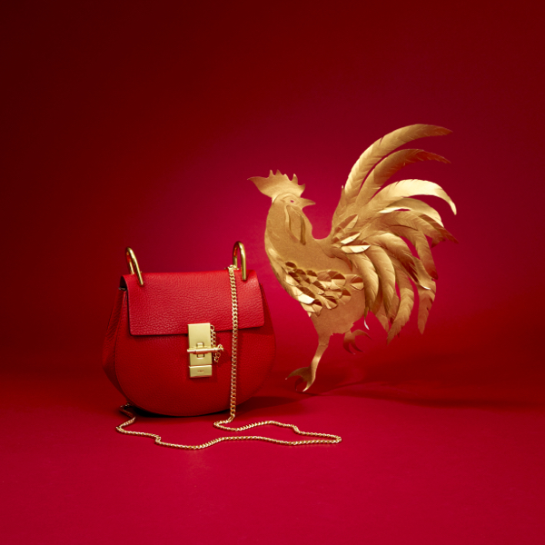 paper art julia riedel papierkunst münchen munich germany deutschland international künstleragentur artists agency lesArtists  by Josef Stockinger