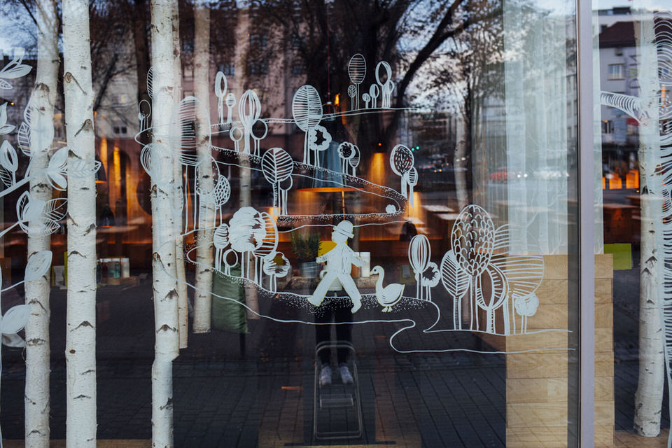 illustration window art katharina konte munich münchen germany deutschland künstleragentur artists agency lesartists by josef stockinger