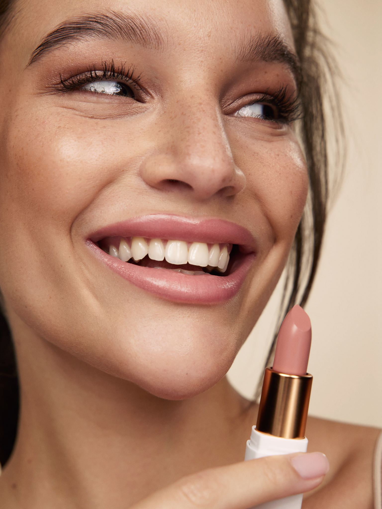 Kevin Bete hair make-up makeup styling lesartists Josef Stockinger Agentur München Artist