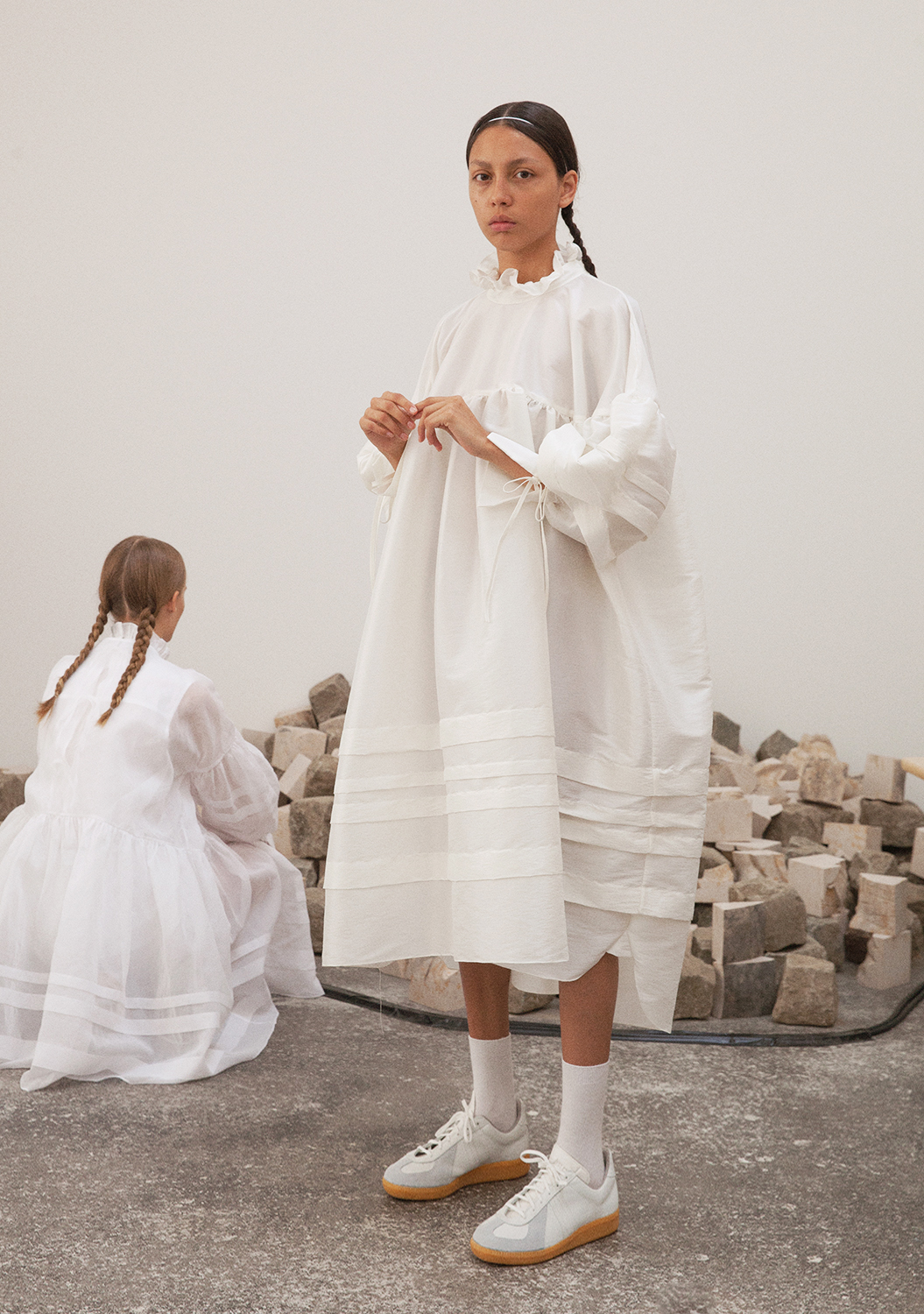 styling stylist art direction creative direction conceptionist concept munich münchen berlin germany deutschland lesartists by josef stockinger künstleragentur creative agency artists agency for für hair and make up artists stylist set design