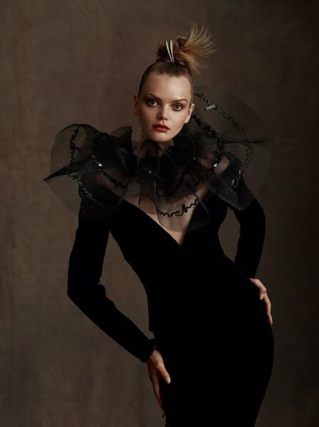 CR FASHIONBOOK©kiki xue - hair olivier schawalder   lesArtists by Josef Stockinger creative agency