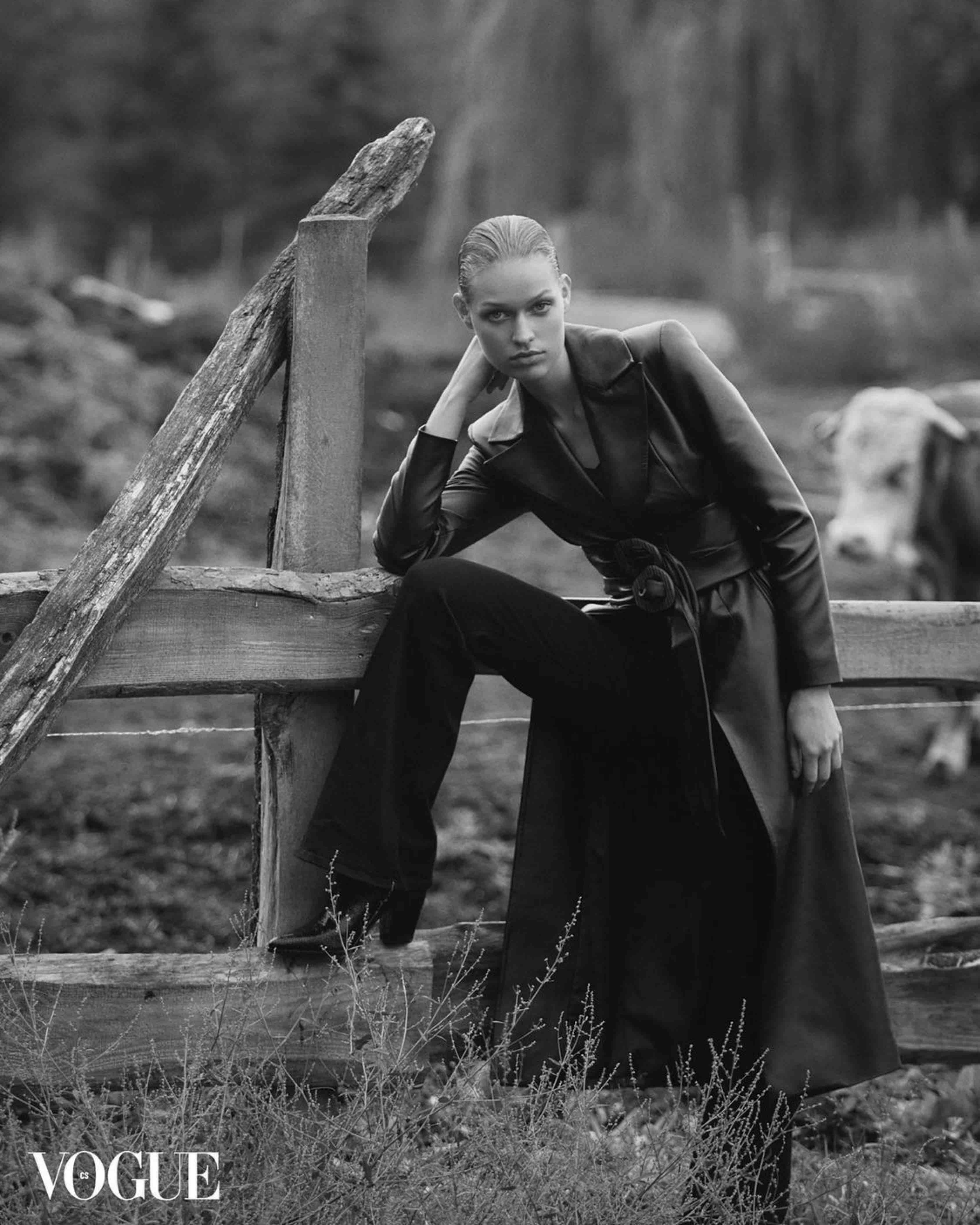 Sabine Högerl Hair Make-up Makeupartist Hairstylistin Artist Fashion Agentur München lesARTISTS agency munich