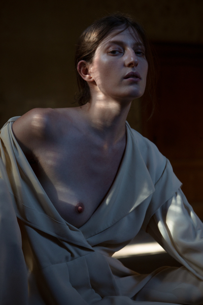 Vogue Portugal Styling Özge Efek les Artists by Josef Stockinger agency for hair & make-up styling props Setbau