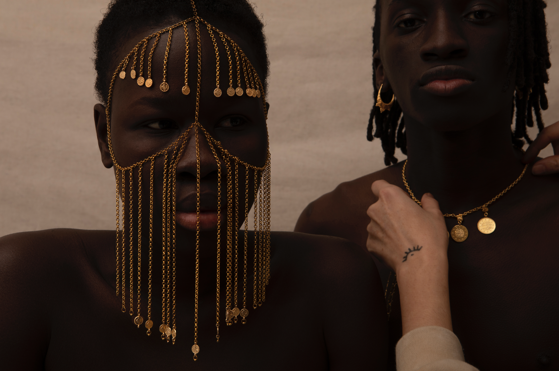 Fashion Styling Özge Efek Milano Les ARTISTS by Josef Stockinger Künstleragentur München agency munich