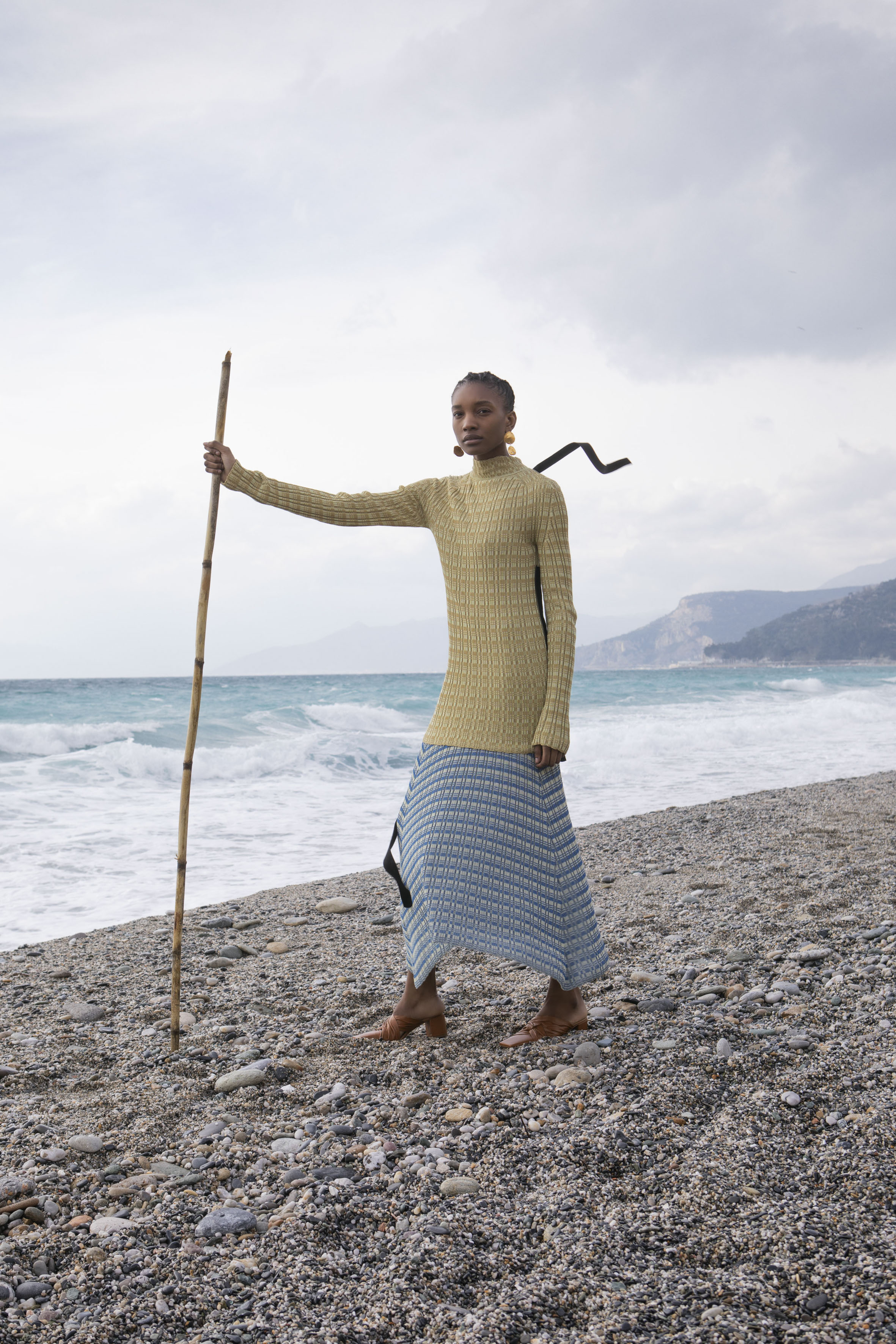 Fashion Editorial Styling Özge Efek Milano les Artists by Josef Stockinger Agentur München künstleragentur für styling h&m setdesign fotograf angelo lamparelli