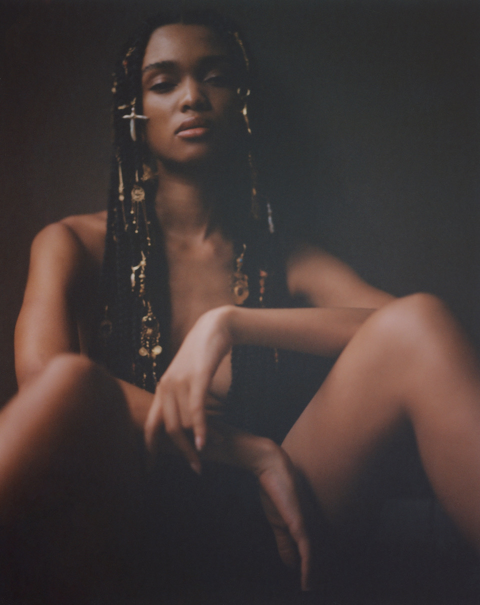 Fashion Styling Özge Efek Milano Les ARTISTS by Josef Stockinger Künstleragentur München agency munich